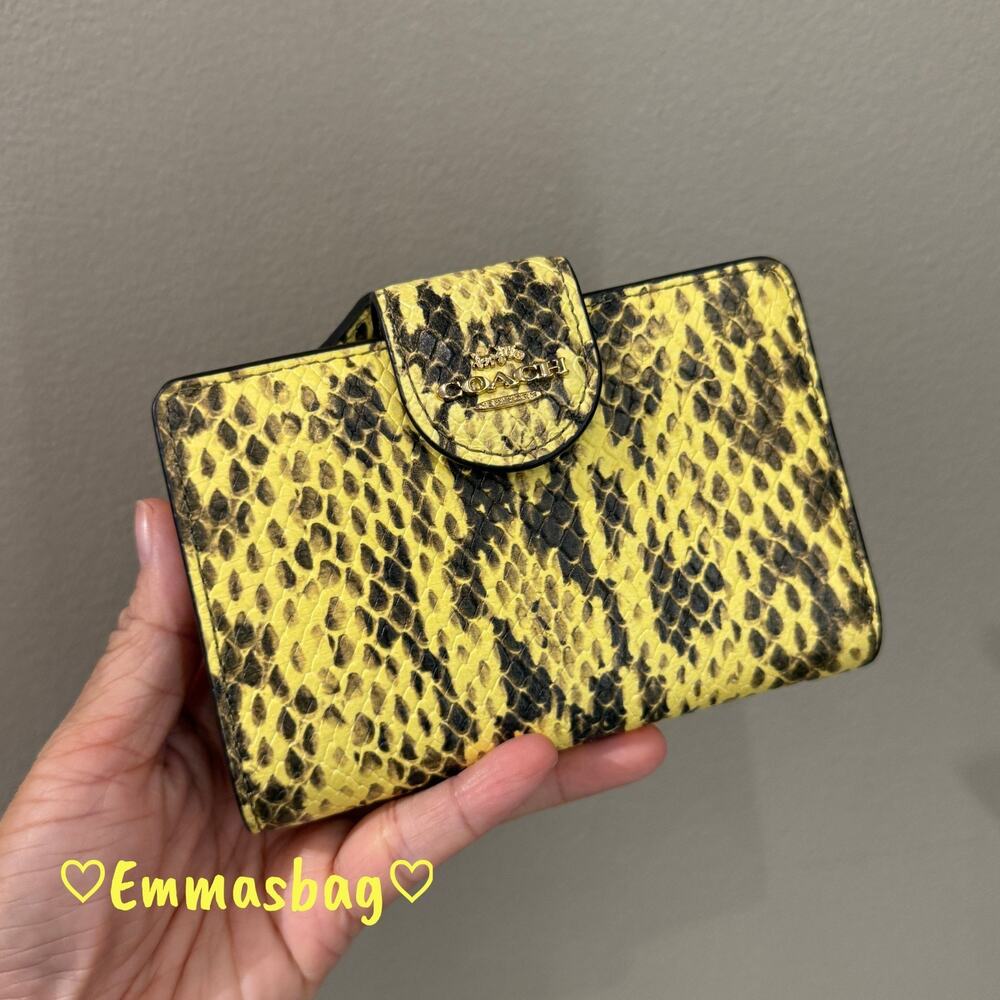 Coach Medium Corner Zip Wallet CEL81 snake embossed leather/Gold/Yellow